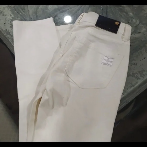 BCBGMax - Picture 3 of 6